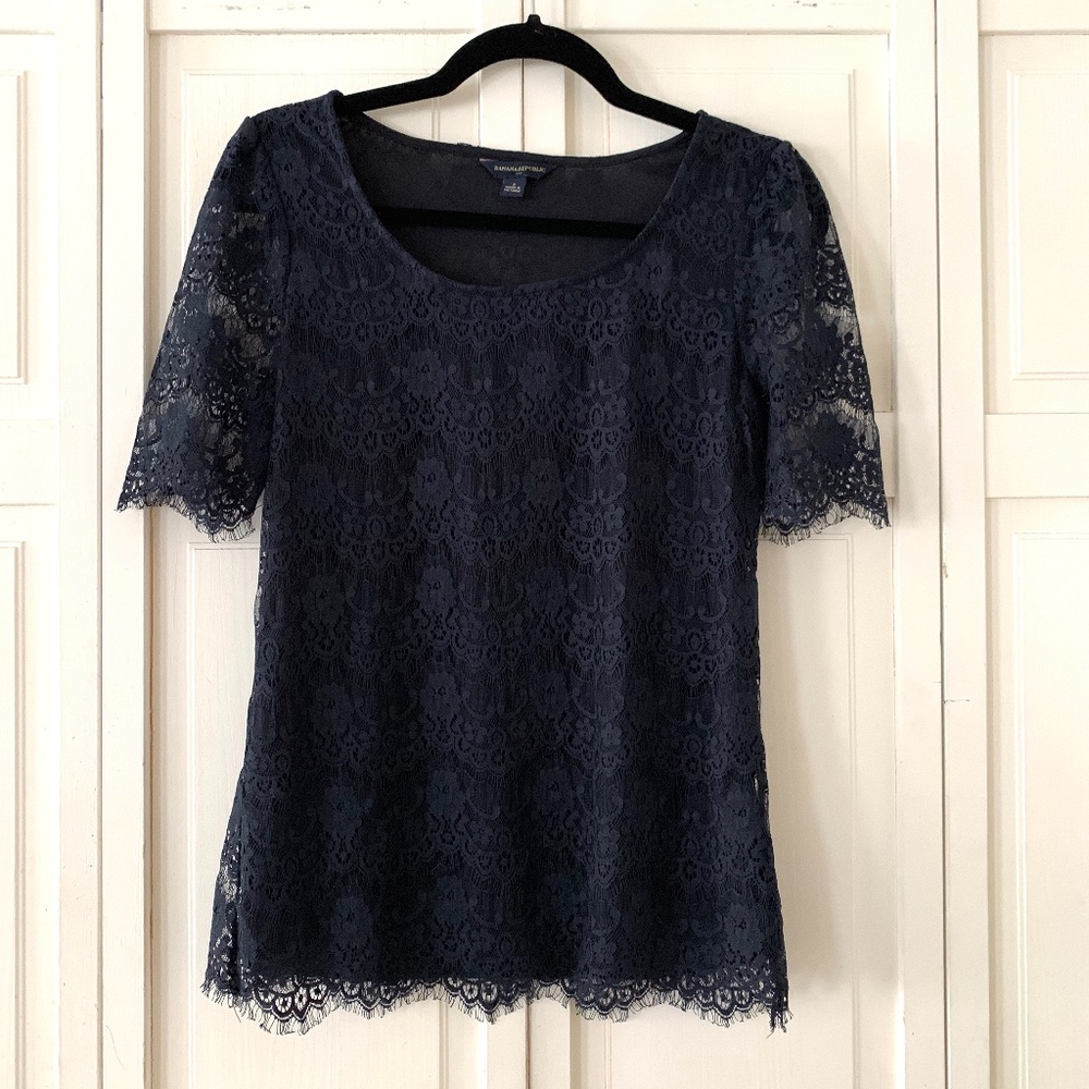 Banana Republic navy lace top, S